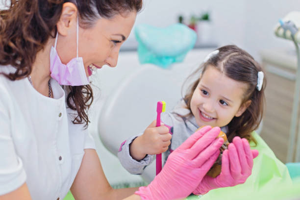  Laureles, TX Holistic Dental Services Pros